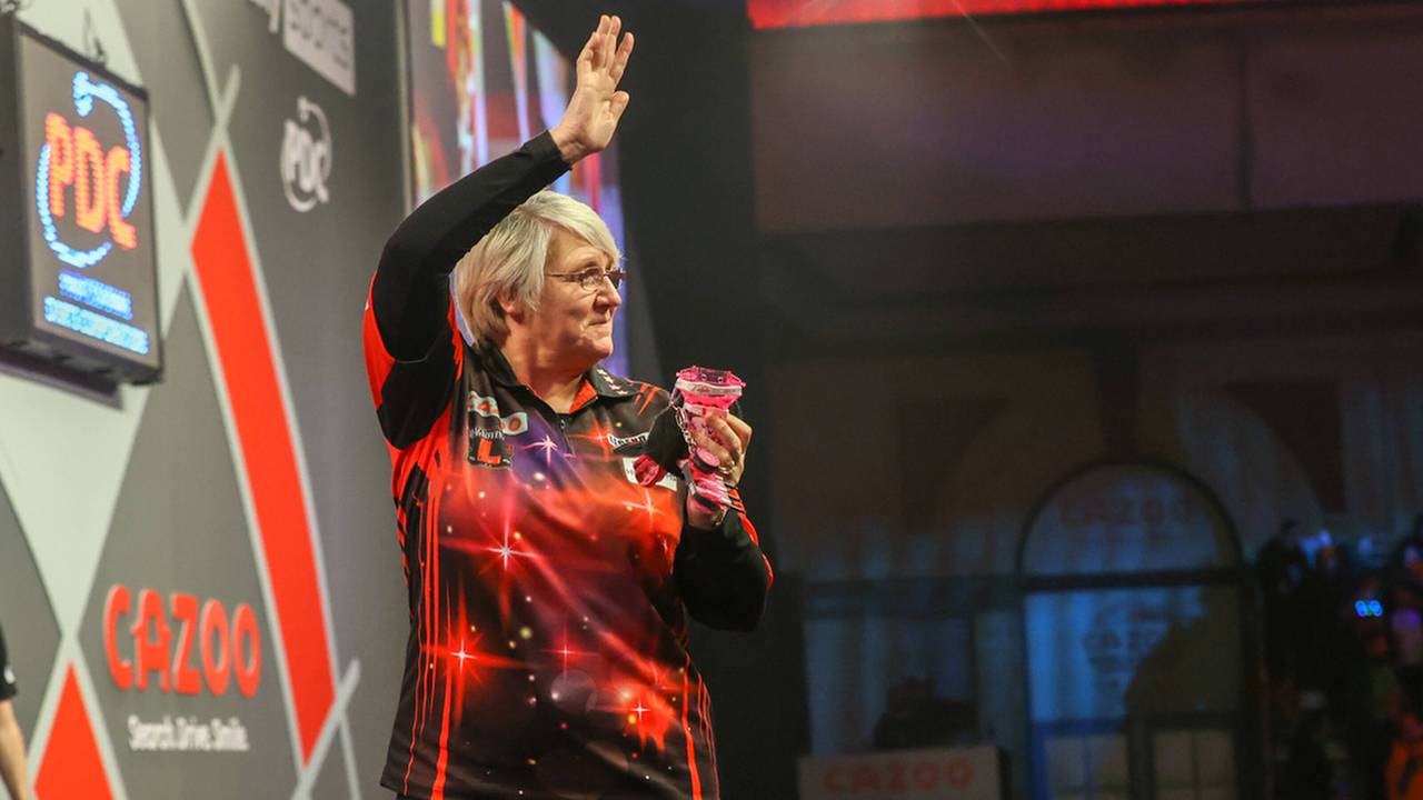 Darts WM 2023: Ryan Meikle schlägt Lisa Ashton mit 3:2