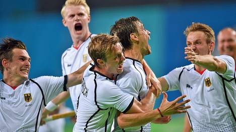 Florian Fuchs schoss Deutschland in letzter Sekunde zum Viertelfinal-Sieg gegen Neuseeland