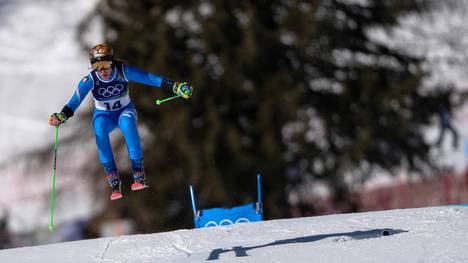 Federica Brignone krönt ihr Olympia-Märchen mit einem triumphalen Sieg im Riesenslalom. Für die deutschen Läuferinnen Lena Dürr und Emma Aicher bleibt es dagegen bei einer Enttäuschung. Auch US-Star Mikaela Shiffrin muss weiter auf Edelmetall warten.