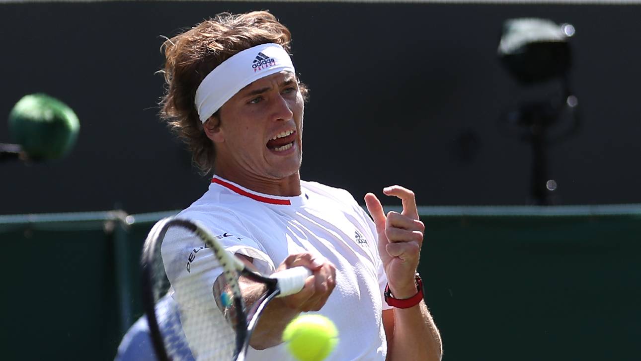 Zverev mühelos weiter