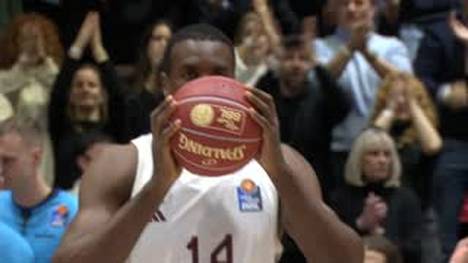 Spiel Highlights zu NINERS Chemnitz - FC Bayern München Basketball (2)