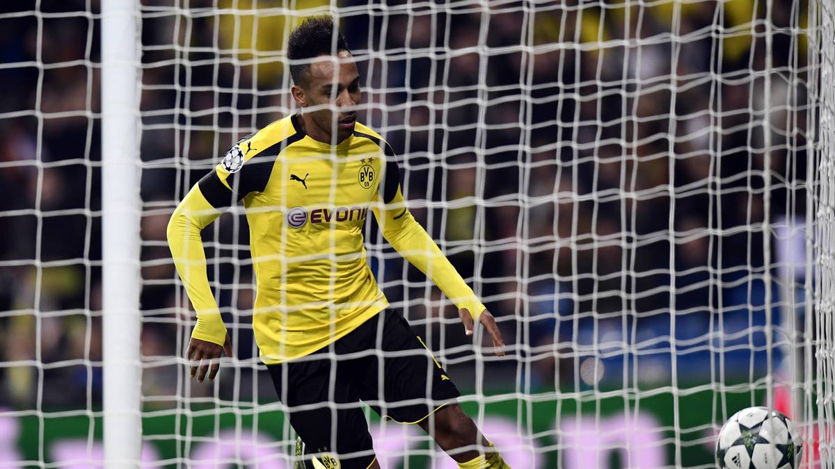 Doch der BVB kämpft sich zurück. Zunächst trifft Pierre-Emerick Aubameyang nach traumhafter Vorlage von Marcel Schmelzer ...