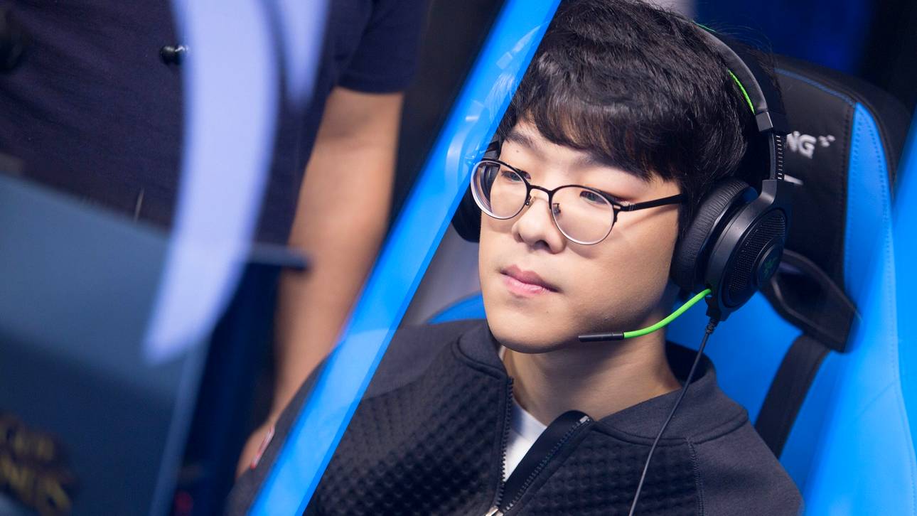 eSports-Spieler wird Fackelträger