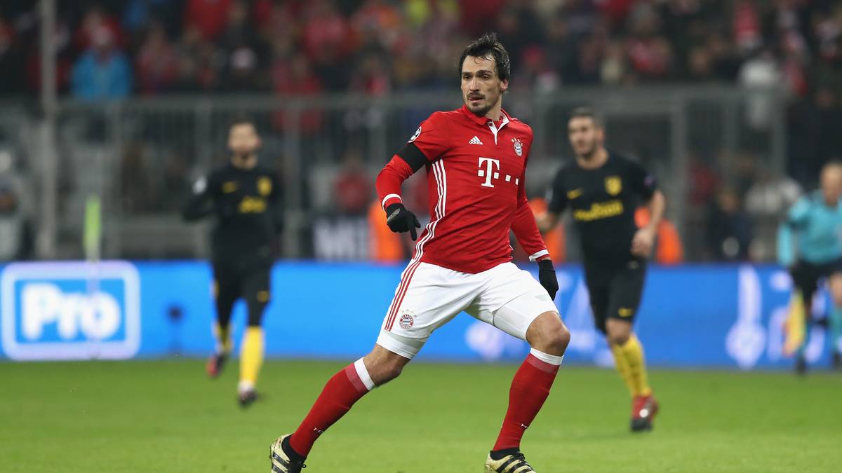 INNENVERTEIDIGUNG - MATS HUMMELS: Nach seiner Rückkehr vom BVB nach München ist Hummels gleich zur Konstanten in der FCB-Abwehr geworden. Bärenstark in der Luft und in der Spieleröffnung