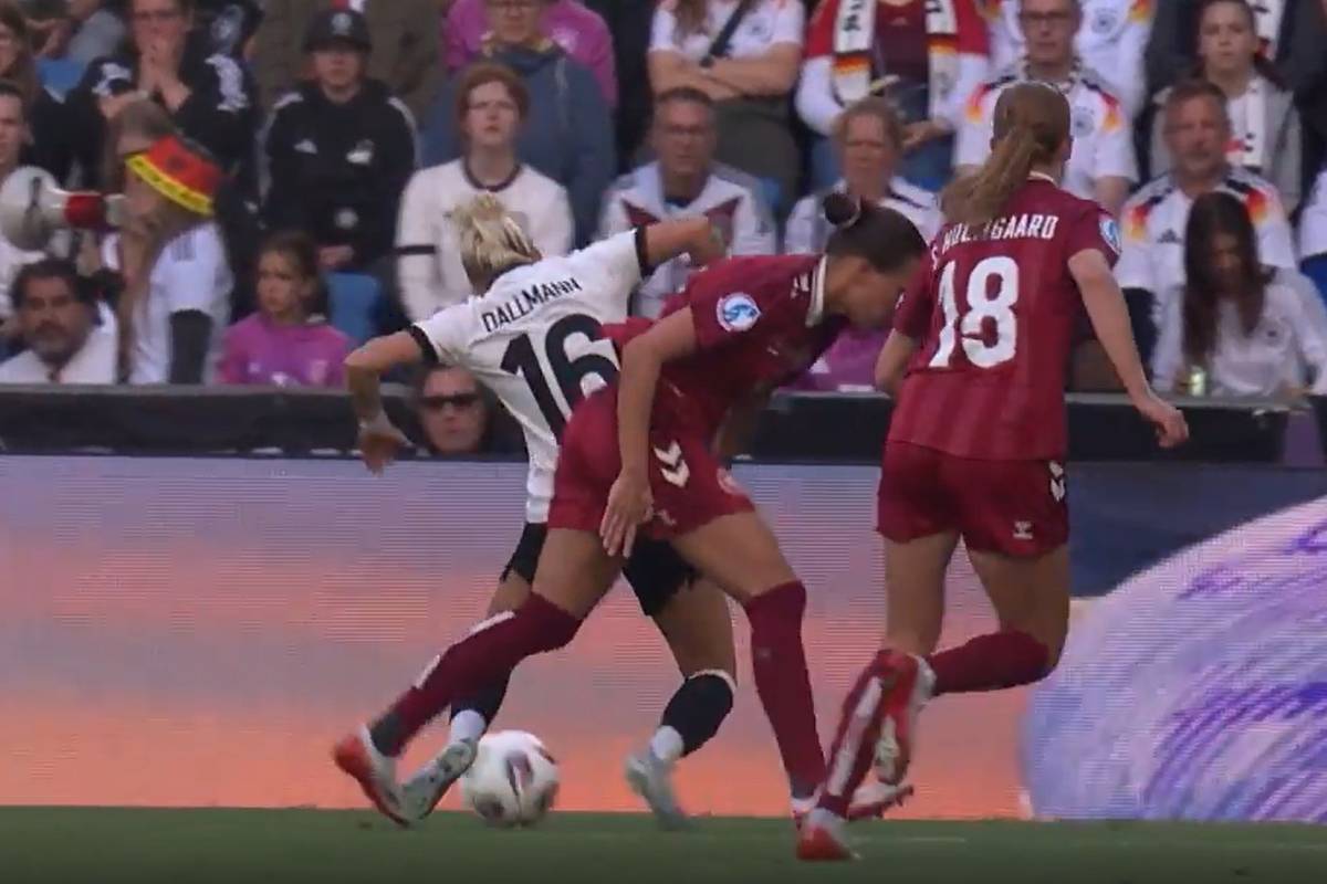 Die deutsche Nationalmannschaft dreht im zweiten EM-Gruppenspiel einen 0:1-Rückstand gegen Dänemark. Der VAR ist mehrfach im Einsatz - auch in einem Schlüsselmoment der Partie.