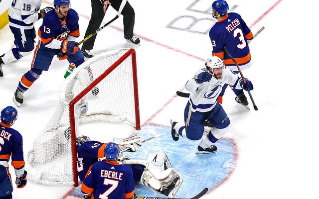 Nhl New York Islanders Gegen Tampa Bay Lightning Vor Dem Aus