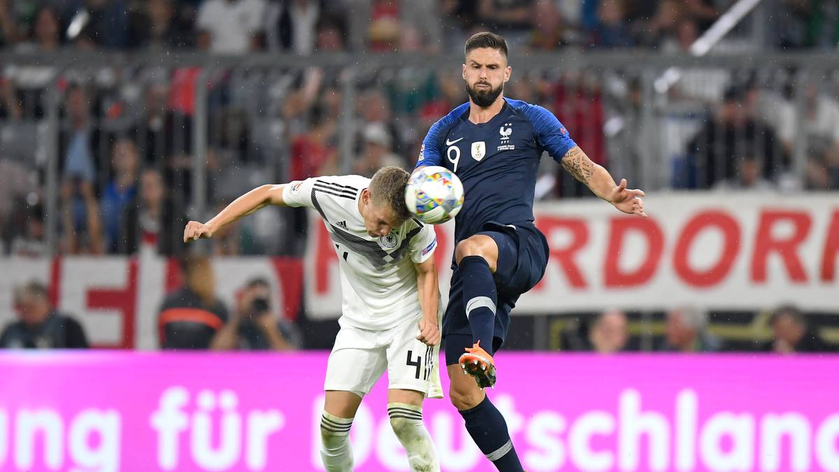 OLIVIER GIROUD (bis zur 66. Minute): Schafft nach 36 Minuten das, was er in sieben Spielen bei der WM nicht hinbekommen hat – er gibt einen Torschuss ab! Sein Kopfball ist die erste Torchance im Spiel, Neuer aber ist zur Stelle. Danach wieder in gewohnter Rolle: Nimmt im Angriffszentrum Platz weg, damit sich Griezmann und Mbappe ihre Lücken suchen können. SPORT1-Note: 4