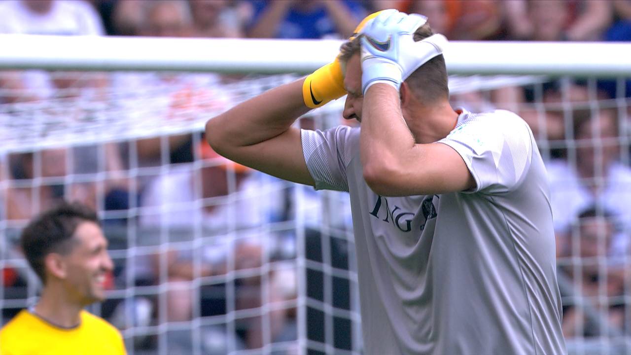 Dreierpack! Mick glänzt bei Benefizspiel