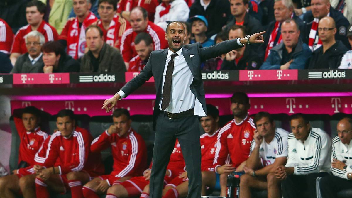 2013/14 - Bayern München - Borussia Mönchengladbach: Das Eröffnungsspiel der Saison 2013/14 zwischen dem FC Bayern und Borussia Mönchengladbach markiert den Beginn der Ära Guardiola. Der spanische Star-Trainer kommt an der Seitenlinie nicht zur Ruhe, obwohl seine Mannschaft die Partie im Griff hat und mit 3:1 gewinnt