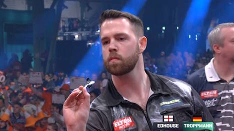 Die Deutschen, Finn Behrens und Kevin Troppmann, müssen sich beide bei den German Darts Grand Prix in München in der 1. Runde geschlagen geben. 