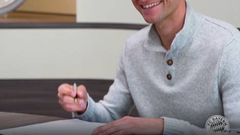 Thomas Müller hat seinen laufenden Vertrag beim FC Bayern München bis 2023 verlängert. Die Verhandlungen zwischen ihm und dem Rekordmeister hätten nicht lange gedauert, so Müller.