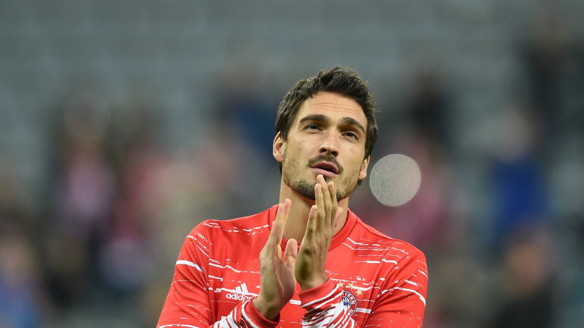 Mats Hummels hat durch seinen Wechsel von Dortmund zu den Bayern auch auf der Gehaltsliste nochmal einen Sprung gemacht. 10 Millionen Euro bedeutet Rang acht in der deutschen Rangliste

