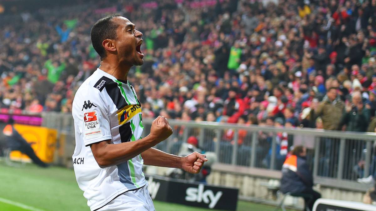 Raffael von Borussia Mönchengladbach bejubelt ein Tor