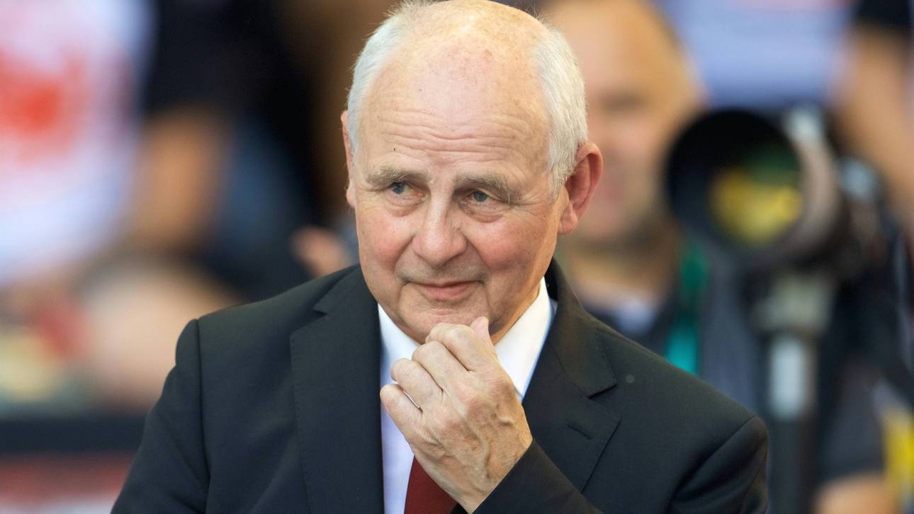 Fußball-Deutschland trauert um Bernd Hölzenbein