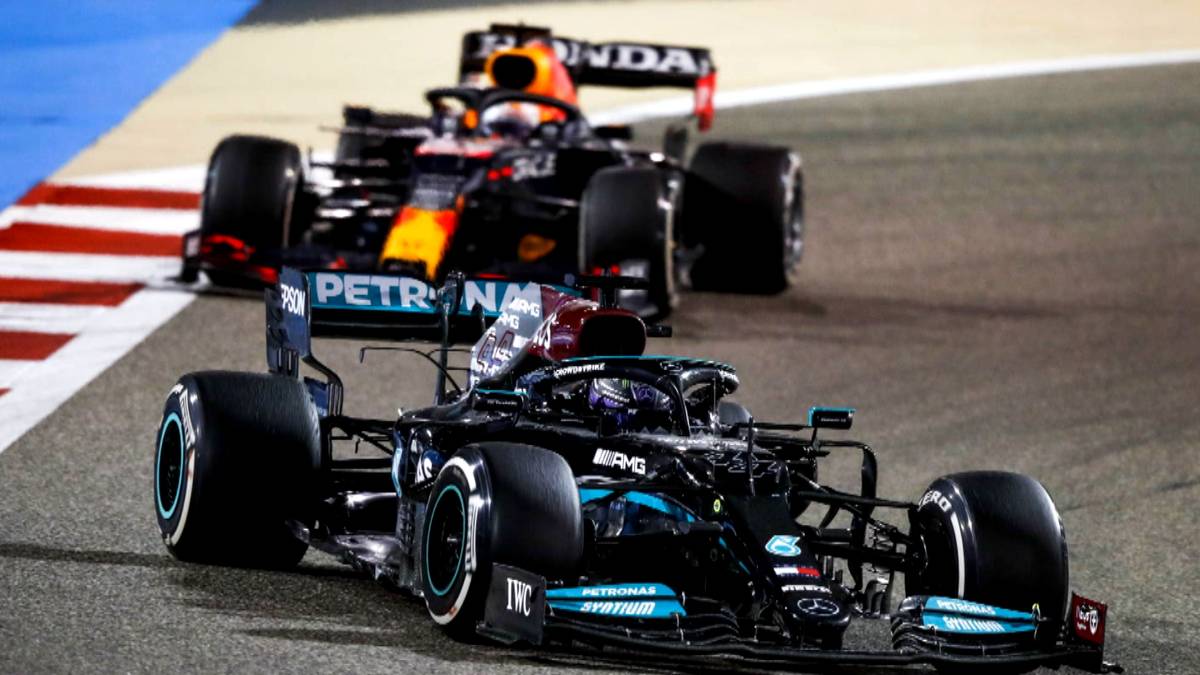 Lewis Hamilton gewinnt den Großen Preis von Bahrain vor Max Verstappen