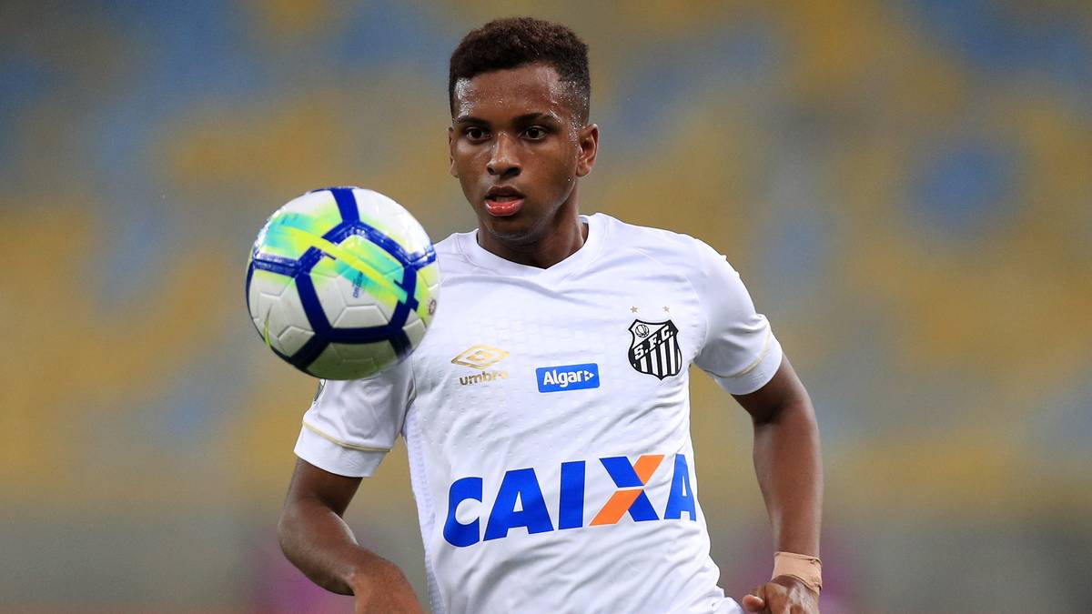 RODRYGO (FC Santos, Stürmer): Linksaußen, der auch rechts und im Sturmzentrum spielen kann. Geht 2019 für 45 Millionen Euro vom FC Santos zu Real Madrid - und das offenbar schon im Januar zu seinem 18. Geburtstag