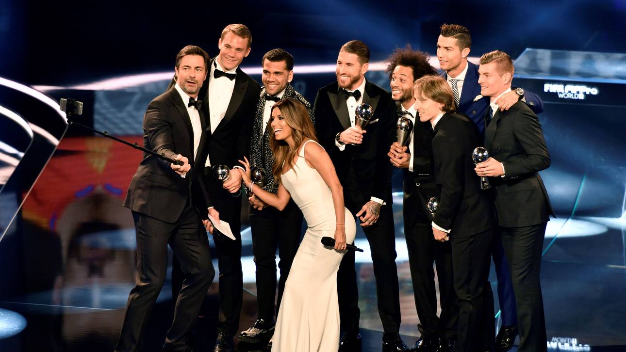 Neuer und Kroos in Weltauswahl