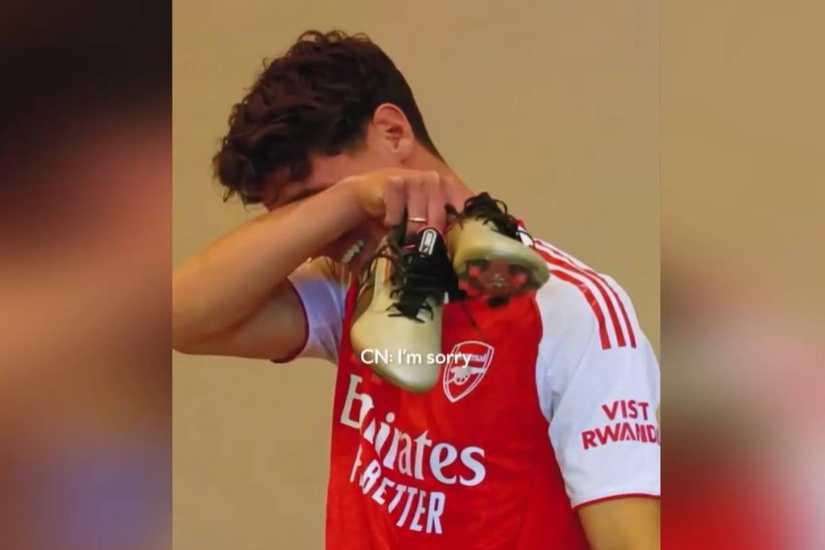 Arsenal-Star bricht bei Fotoshooting in Tränen aus