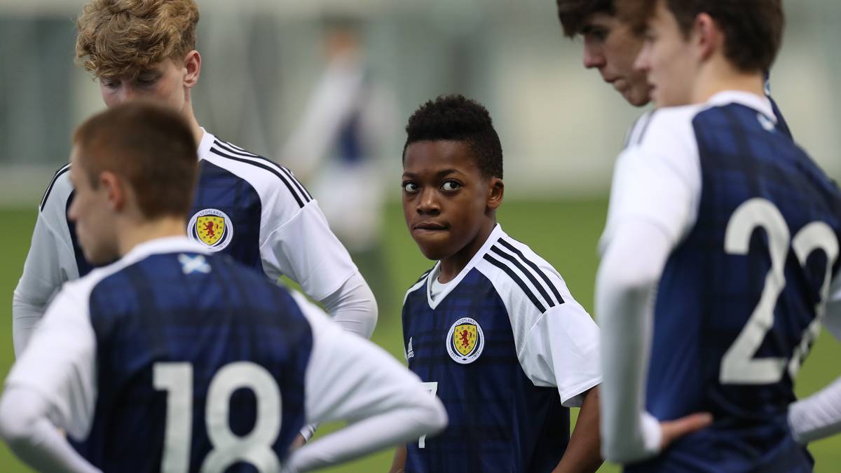 Ob Dembele sein zweifellos vorhandenes Talent in eine große Zukunft ummünzen kann? SPORT1 zeigt aktuelle Juwele des Fußballs - sowie die Wunderkinder von früher und was aus ihnen wurde