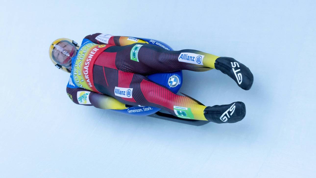 Rodeln: Loch mit Schadensbegrenzung