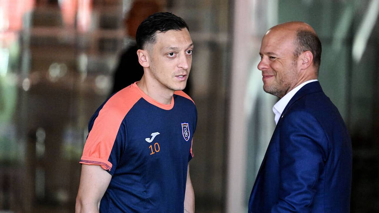 Özil postet erneut pikantes Foto