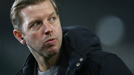 Nach einem guten Start als Cheftrainer verlor Florian Kohfeldt die letzten 6 Spiele mit dem VfL Wolfsburg, dennoch erfährt er Unterstützung vom Verein.
