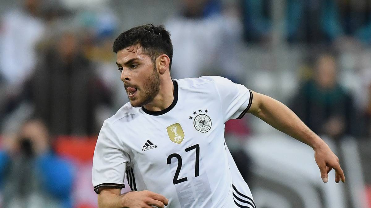 KEVIN VOLLAND (24, BAYER LEVERKUSEN): Der Ex-Hoffenheimer ist nicht unbedingt der klassische Mittelstürmer, kann aber auch auf der Neun spielen. Steht nun sogar im Kader, wurde von  Löw aber nicht zur EM mitgenommen. In Leverkusen kommt er noch nicht wie gewünscht zum Zug und blieb bis jetzt noch ohne Treffer