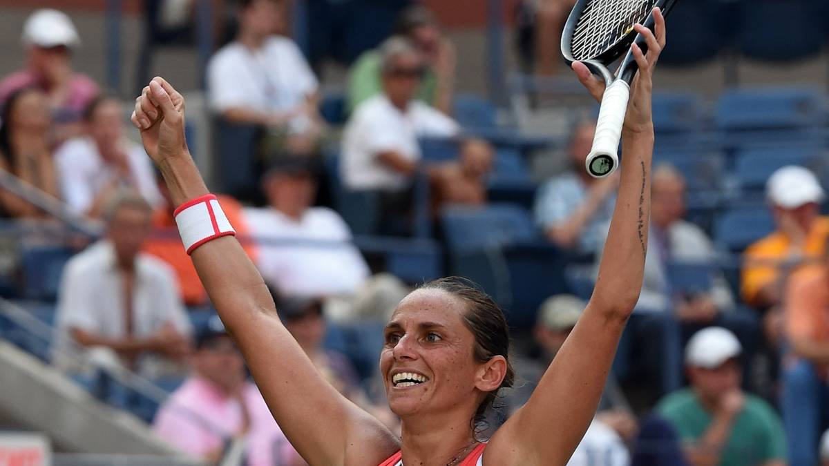 Geholfen hat es nichts. Die junge Französin verliert gegen Roberta Vinci in drei Sätzen. Die Italienerin erreicht im Alter von 32 Jahren zum ersten Mal das Halbfinale bei einem Grand-Slam-Turnier