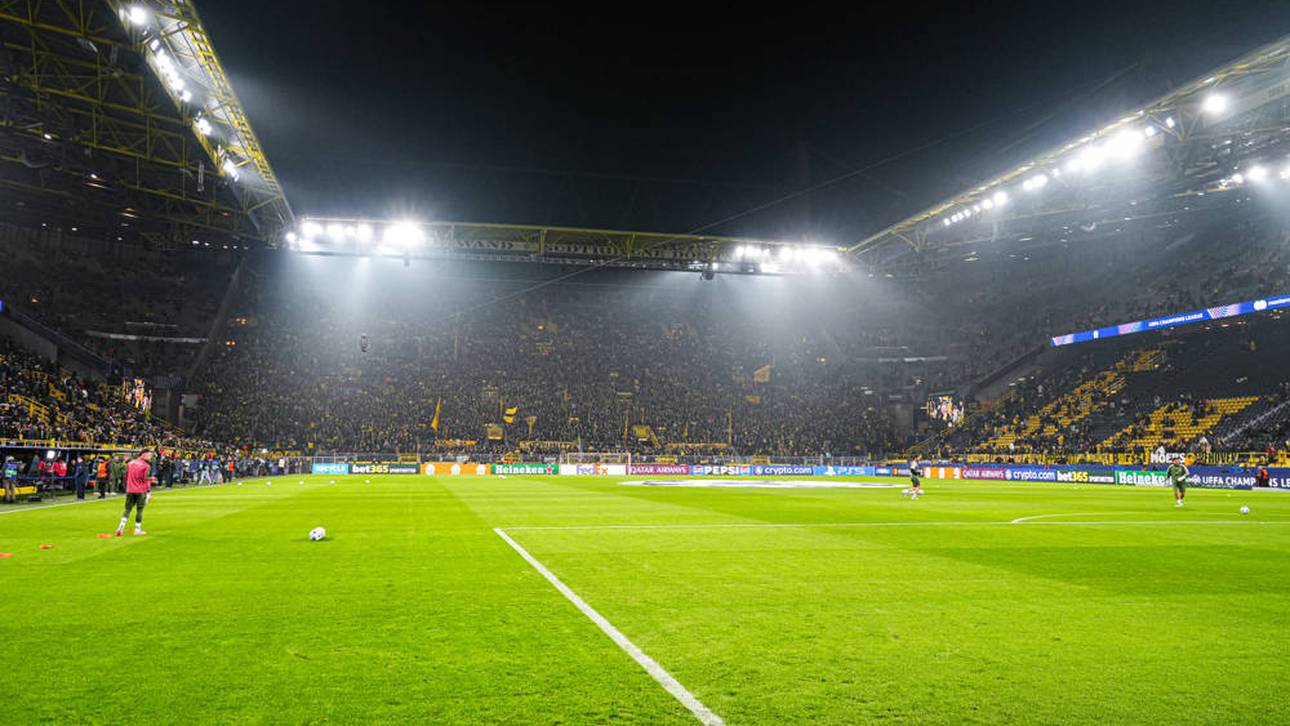 Schweigeminute vor BVB-Spiel