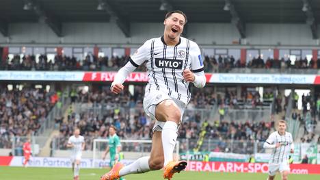 WERBUNG - Alle Infos, Analysen & Tipps zur Bundesliga nur unter sport1.de/sportwetten. (https://go.sport1.de/Y7WgZt )
18+. Glücksspiel kann süchtig machen. Hilfe unter buwei.de