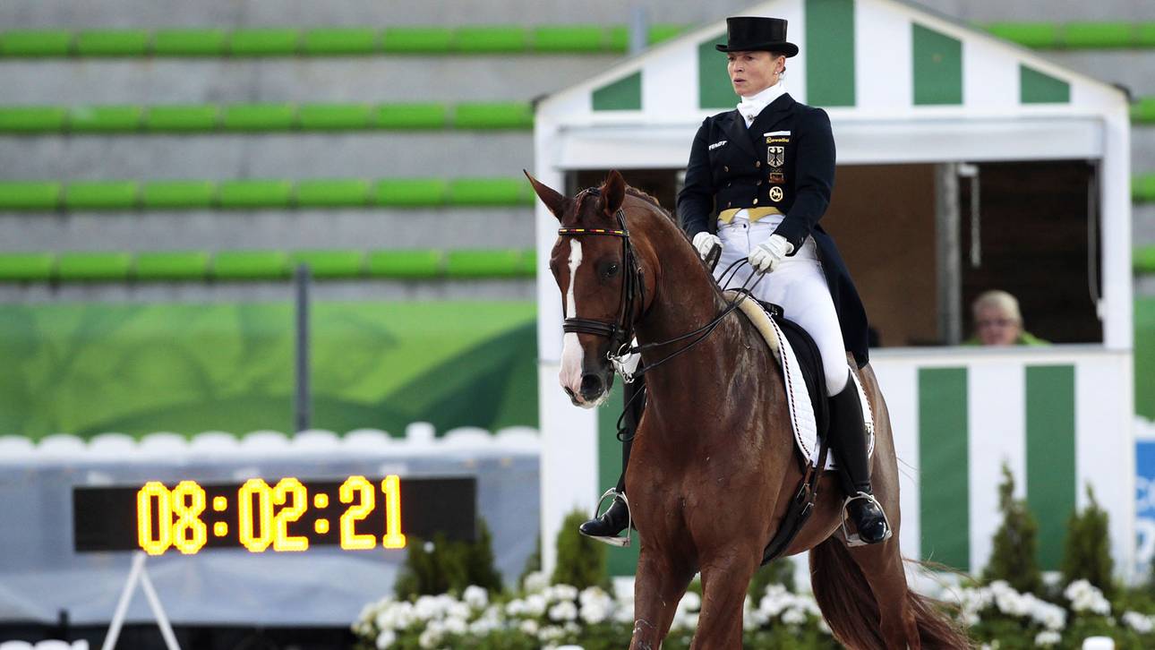 Dressur-Equipe reitet zu WM-Gold