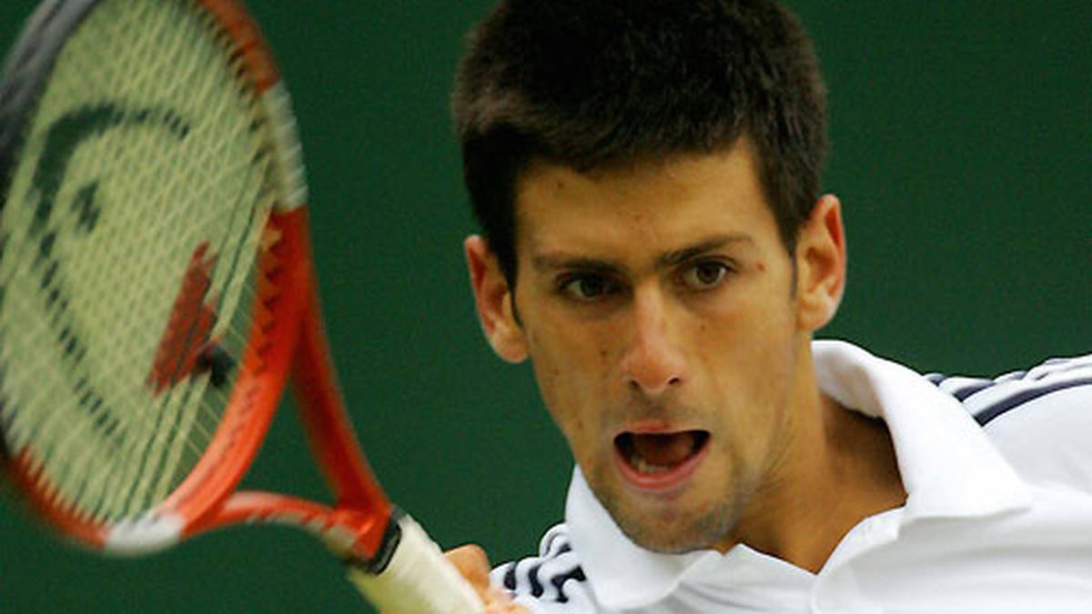 In Wimbledon übersteht er im selben Jahr zumindest schon einmal die ersten beiden Runden, ehe er am Franzosen Sebastian Grosjean scheitert