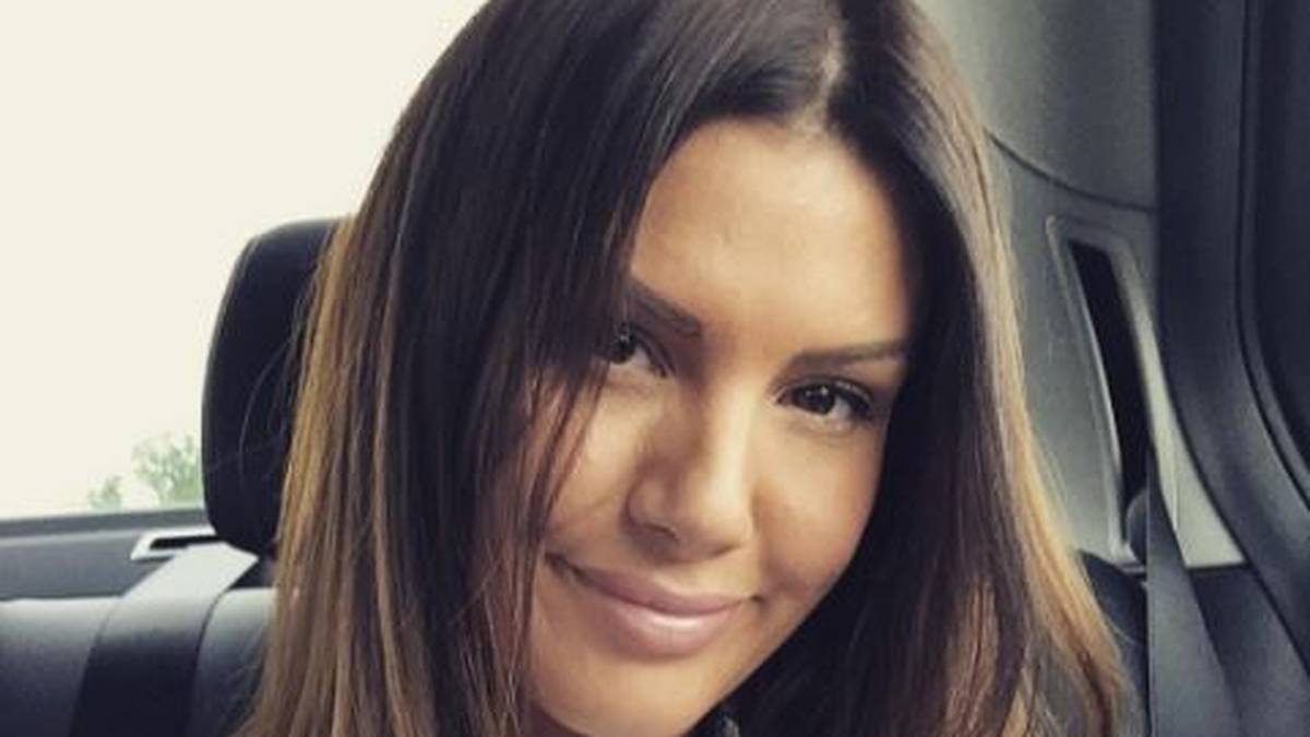 Rebekah Vardy fiebert bei den Auftritten ihres Jamie im sportlichen England-Dress mit seiner Mannschaft mit