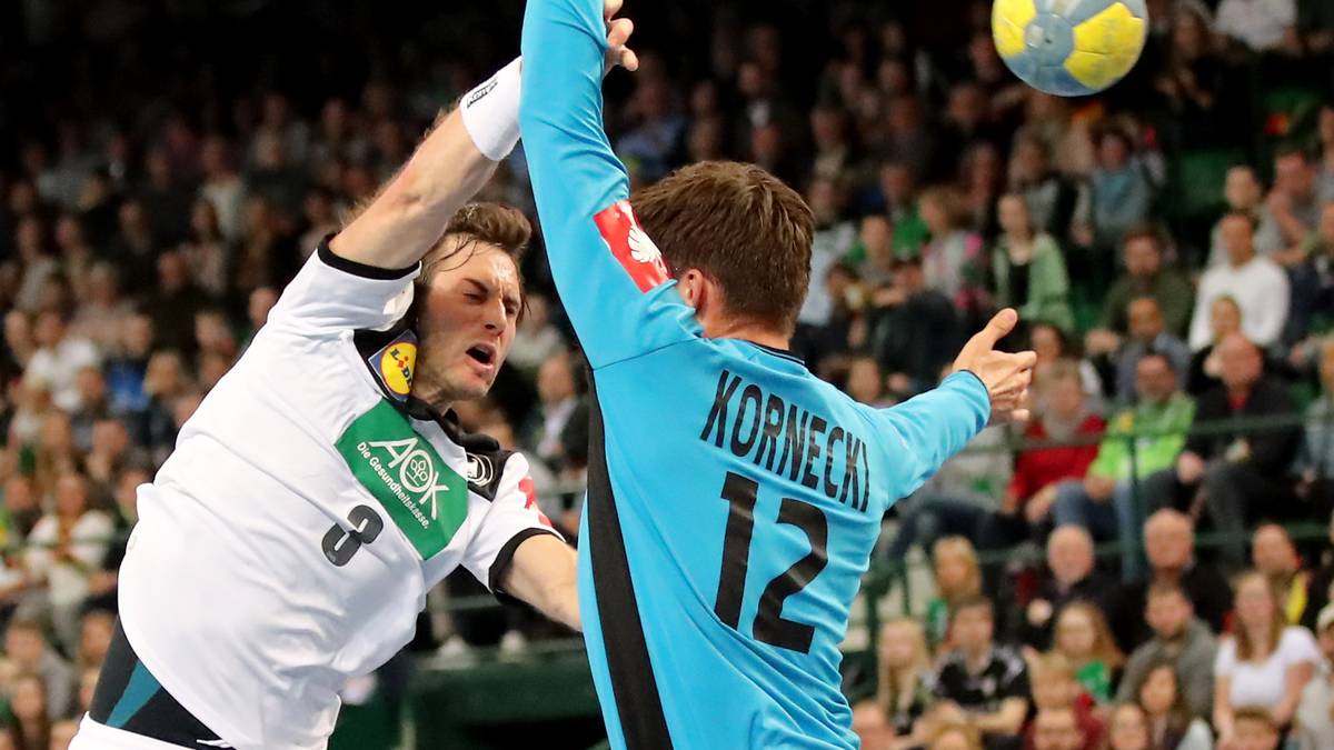 Uwe Gensheimer hat die deutsche Handball-Nationalmannschaft mit zwei starken Leistungen zur EM 2020 geführt. Das DHB-Team feierte zwei Siege gegen Polen. Nebenbei hat der Kapitän auch seine persönliche Torstatistik erheblich aufgebessert