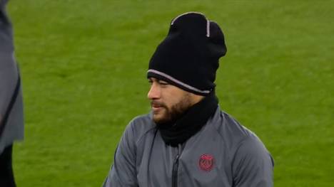 Neymar fühlt sich zu einem PSG-Verbleib gezwungen - im Gegensatz zu den französischen Medien die von einem möglichen Verkauf berichtet haben.