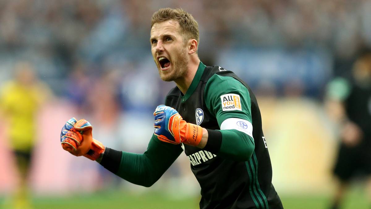 In der vergangenen Saison gewann Ralf Fährmann die "Weisse Weste" für den Bundesliga-Torwart mit den meisten Spielen ohne Gegentor. Wer macht in diesem Jahr das Rennen? SPORT1 präsentiert die Weisse Weste der Bundesliga-Saison 2018/19