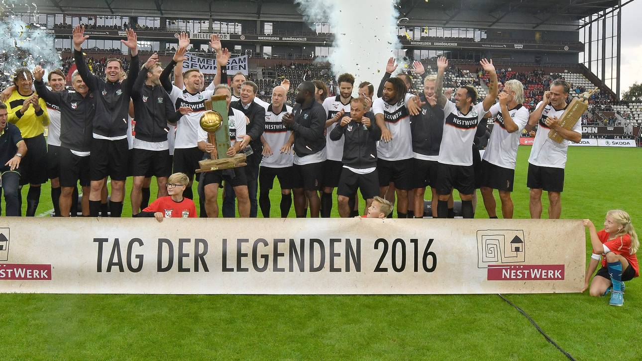 Stars zaubern beim Tag der Legenden