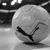 Der deutsche Handball trauert um Rolf Brack. Wie sein ehemaliger Verein FA Göppingen mitteilte, starb der langjährige Trainer im Alter von 69 Jahren.