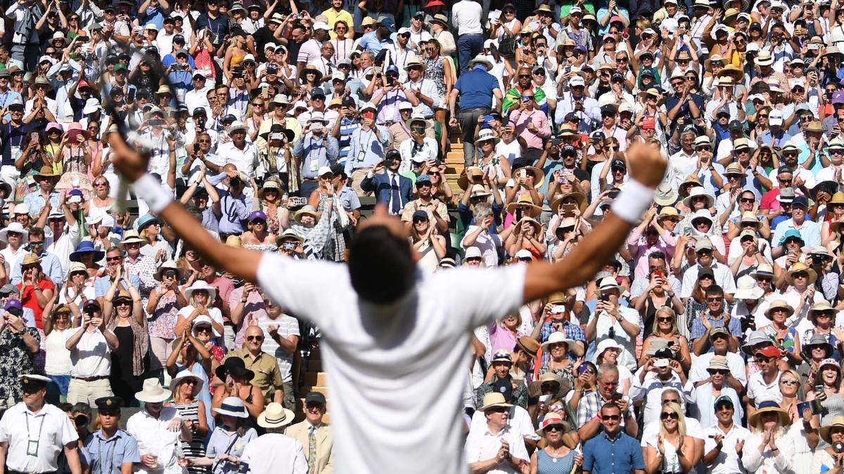 Nach erneutem Trainerwechsel 2018 findet Djokovic allmählich wieder zu seiner Form zurück. Im Juli 2018 fährt der Serbe seinen vierten Wimbledon-Sieg ein. Nach rund neun Monaten kehrte er wieder in die Top Ten der Weltrangliste zurück
