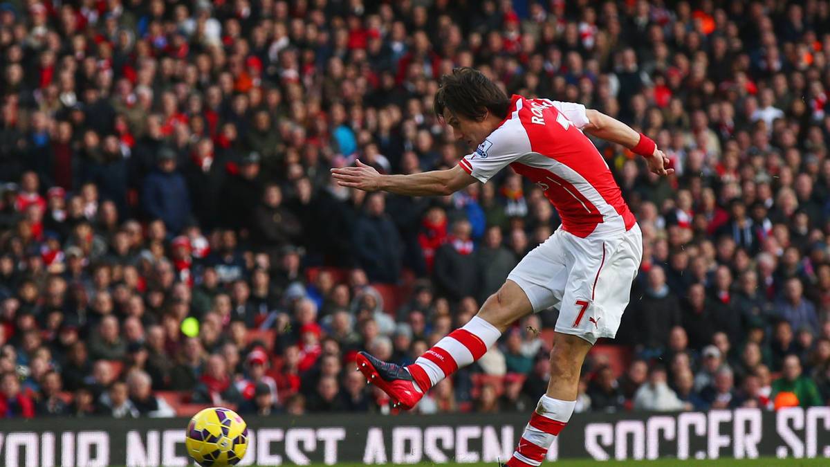 Zehn Jahre beim FC Arsenal finden für den schmächtigen Tschechen ein unrühmliches Ende. In seiner letzten Saison kommt er wegen einer Knie-OP und einer Muskelverletzung zu keinem einzigen Liga-Einsatz mehr.  Nur noch 19 Minuten FA Cup sind dem einstigen Dortmunder vergönnt, der dann während der EM immerhin noch zu zwei Vorrundeneinsätzen für Tschechien kommt