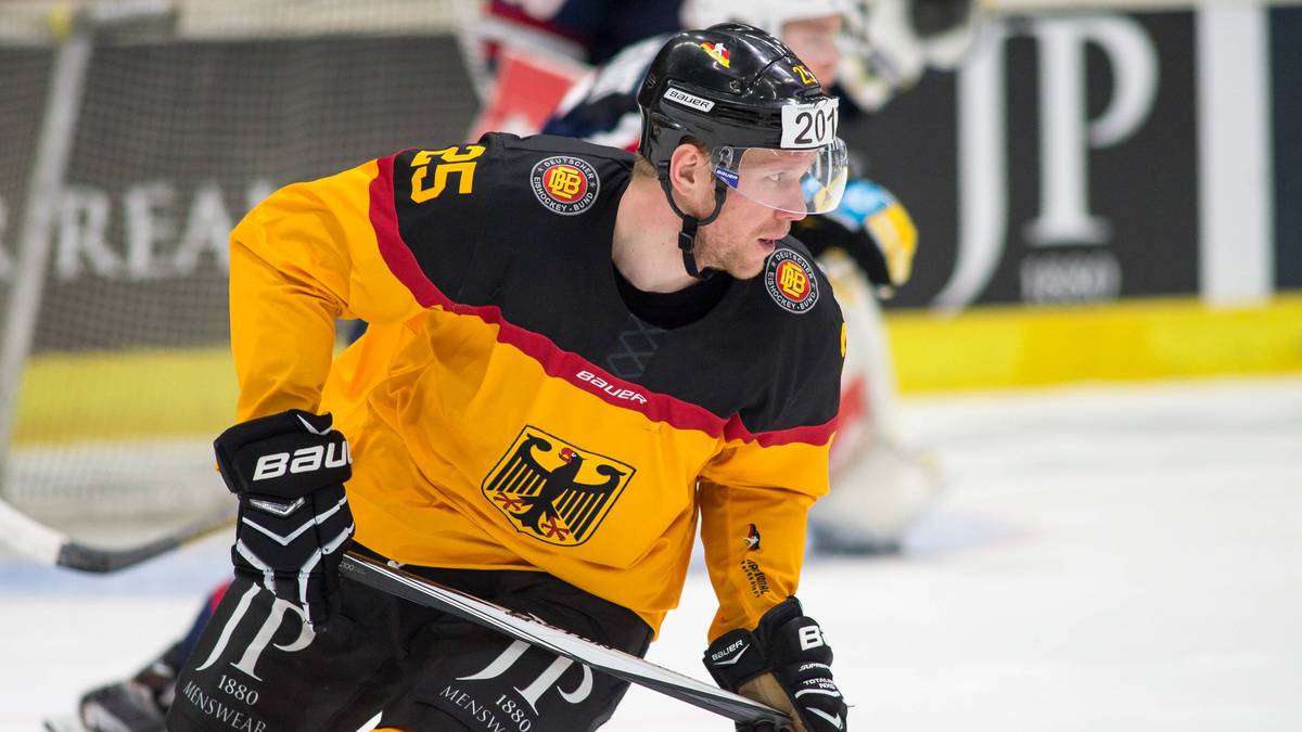 MARCEL MÜLLER (29, Krefeld Pinguine, Stürmer): Der Liga-Toptorschütze steht vor seinem Comeback in der DEB-Auswahl. Seit zwei Jahren stand er nicht mehr im Kader. 2010 unterzeichnete er einen NHL-Einstiegsvertrag bei den Toronto Maple Leafs, im Januar 2011 absolvierte er sein erstes NHL-Spiel