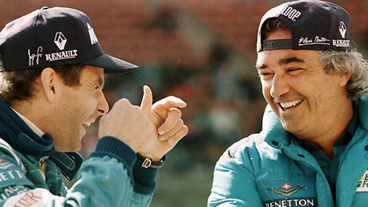 Spaßmacher unter sich: Berger mit Flavio Briatore beim Großen Preis von Europa 1996 auf dem Nürburgring. Berger fährt damals für Briatores Benetton-Team