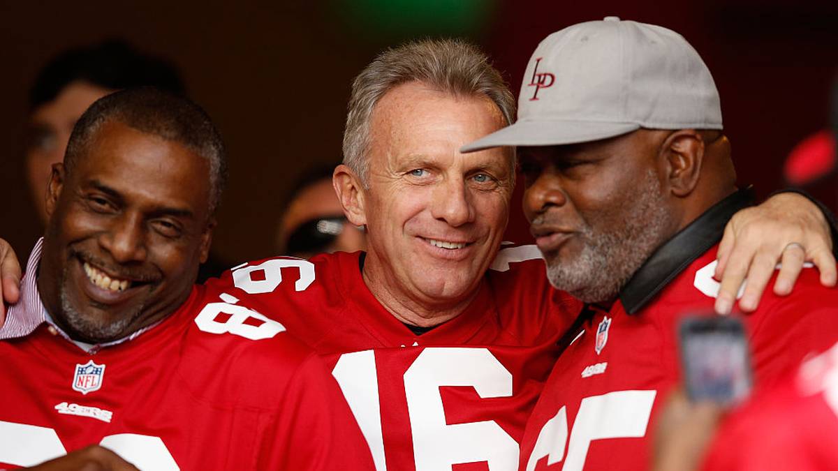 Wenn man über die erfolgreichen Jahre der 49ers spricht, dann fällt zwangsläufig der Name Joe Monatana. Der Ausnahme-Quarterback war Teil der glorreichen 1980er-Jahre und feierte mit den 49ers in dieser Zeit vier Super-Bowl-Siege. Gleich dreimal wurde Montana zum Super Bowl MVP gewählt