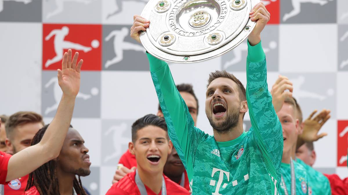 SVEN ULREICH: Der Ersatzkeeper der Münchner rückt nach Neuers Rückkehr ohne Murren wieder ins zweite Glied. In der Hinrunde bleibt der 30-Jährige ohne Einsatz