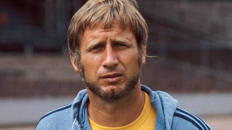 Heinz Höher als Trainer des VfL Bochum 1975