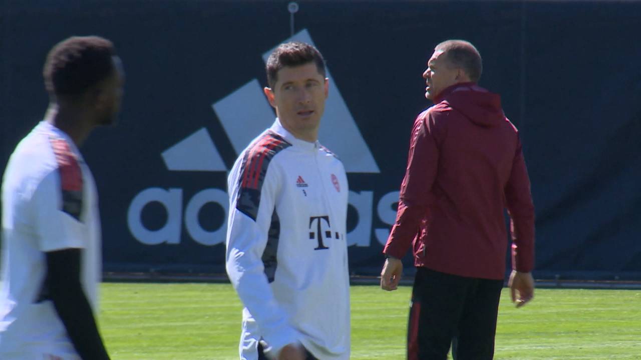 Newsflash: Robert Lewandowski macht Ernst, FC Bayern München bleibt hart