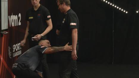 Mervyn King bezwingt Lokalmatador Wouter Vanrolleghem, der zwischenzeitlich ein kleines Comeback starten konnte.