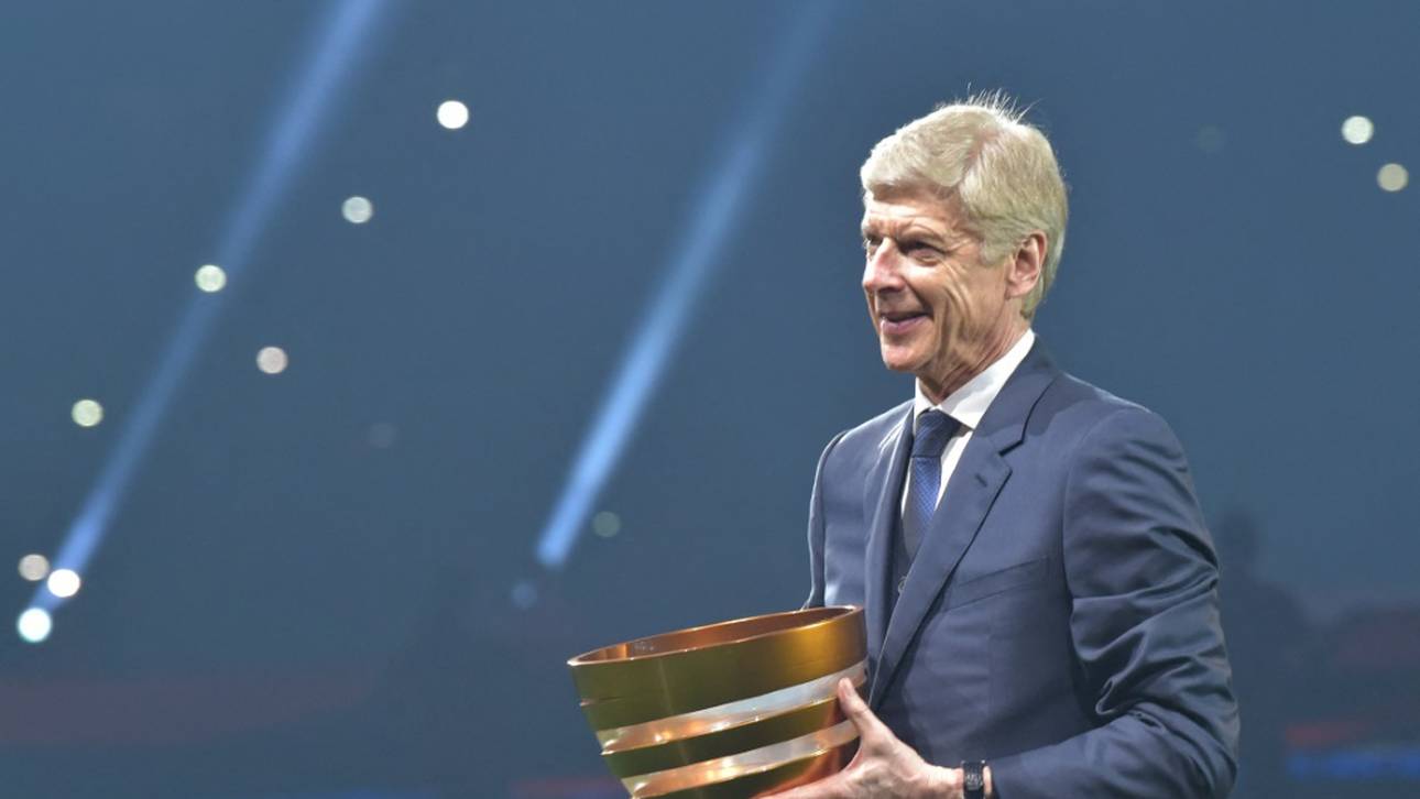 Wenger adelt Rummenigge