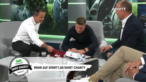 Nehmen Sie jetzt an der Charity-Aktion des Maschinensucher Doppelpass 2. Bundesliga und TruckScout24 teil und ersteigern Sie ein handsigniertes Trikot.
