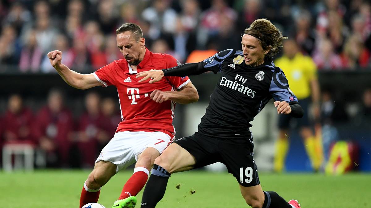 LUKA MODRIC: Leistete sich zu Beginn haarsträubende Fehler im Passspiel, kam dann aber immer besser in die Partie, ehe er am Ende kaum vom Ball zu trennen war. SPORT1-Note: 3